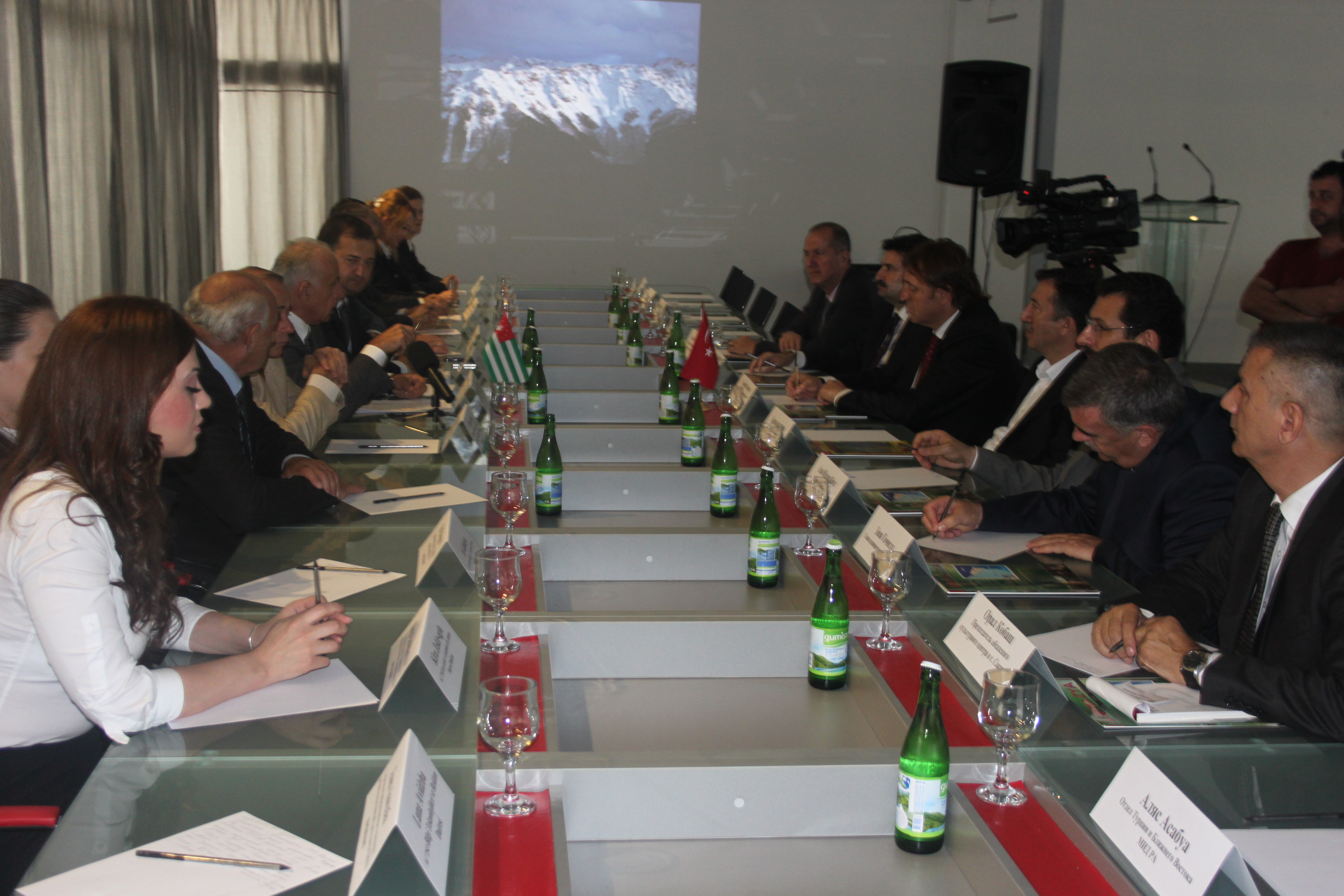 لقاء غرفة التجارة و الصناعة الأبخازية مع ممثلين عن برلمان جمهورية تركيا .